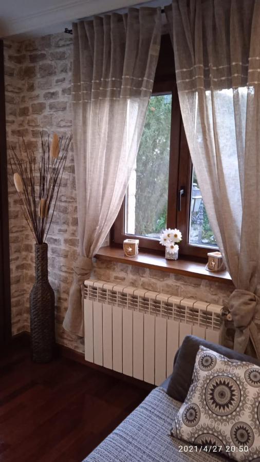 Apartamento Con Terraza Al Puente Romano Onís Exterior foto